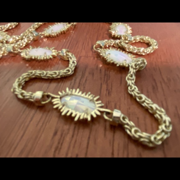 HTF iridescent white Kendra Scott - Picture 3 of 5